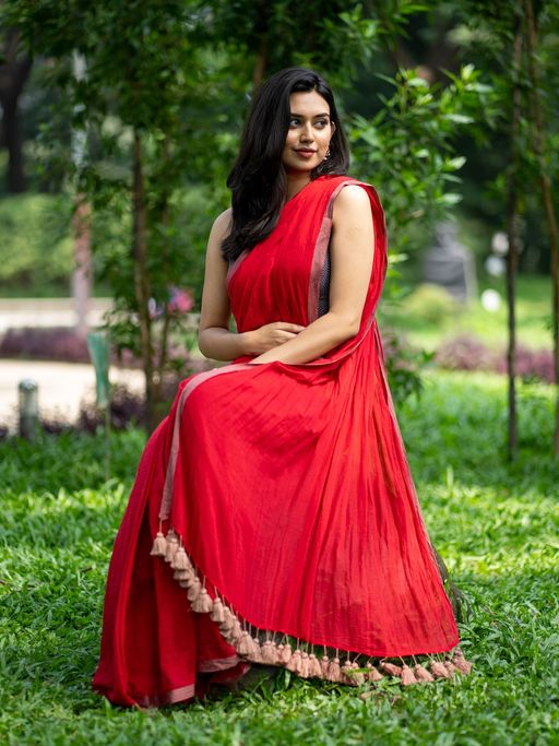 Premium and Luxe Rich Red Color Handloom Cotton Saree