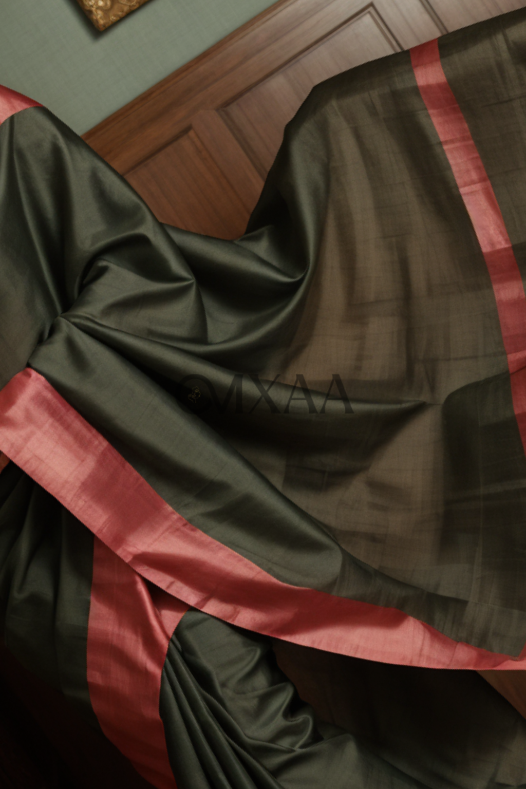 Harmony in Hues: Mehendi & Well Red Chanderi Cotton Silk Saree