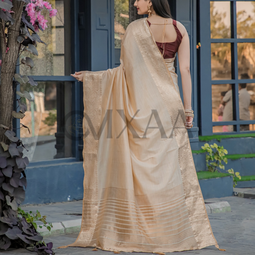 Pure Muslin Silk Luxurious Saree with Zari Border and Pallu Work