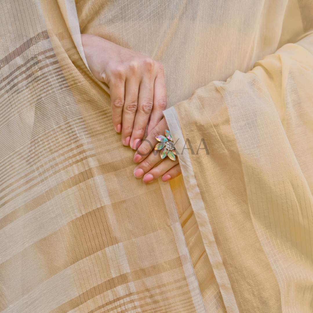 Golden Radiance- Luxurious Muslin Saree with Zari Work Border