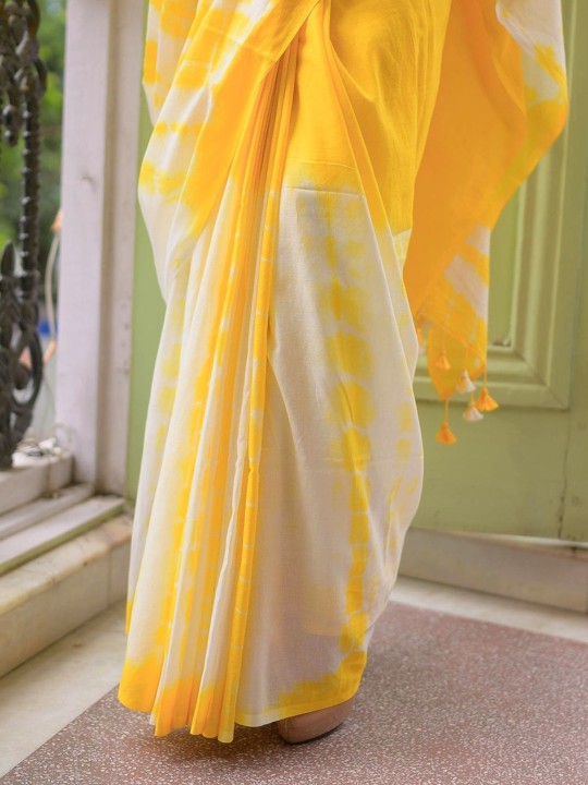 Golden Radiance" Rich Yellow & White Pure Mulmul Cotton Saree