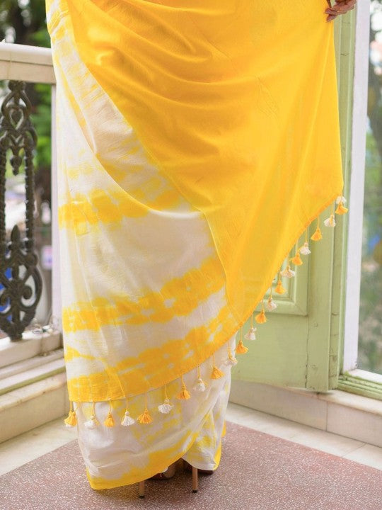 Golden Radiance" Rich Yellow & White Pure Mulmul Cotton Saree